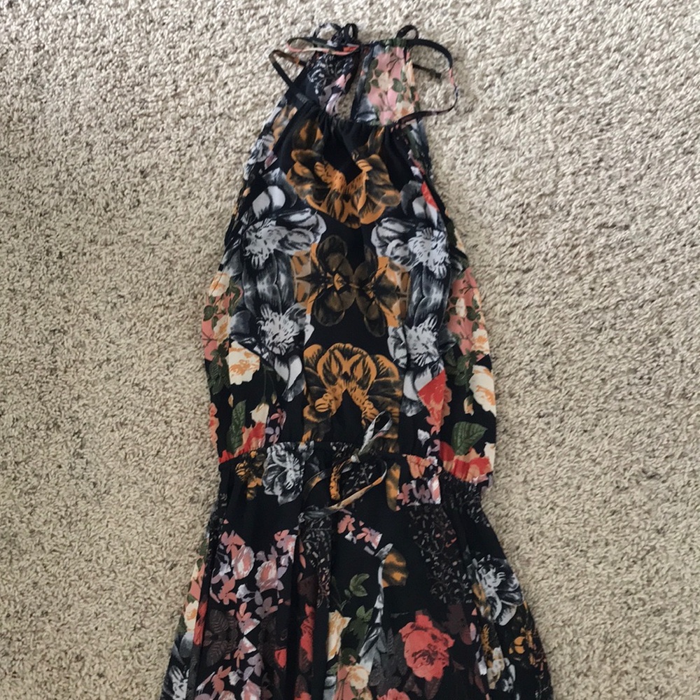 Lulu’s halter maxi dress black with floral pattern